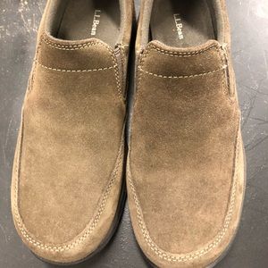 LL Bean Womens 7.5 M Brown Suede Slip On Shoes